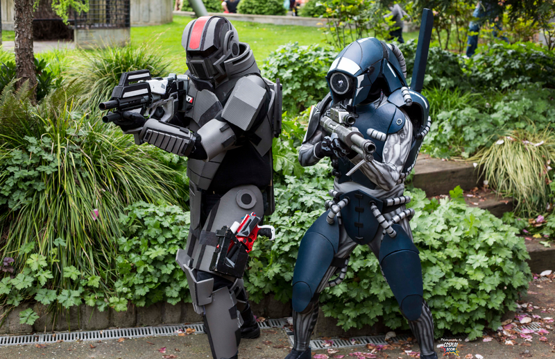 Illustration for article titled Iron Man's Best Friend Ultron, Chappie Cosplay and a Whole Lot of Halo